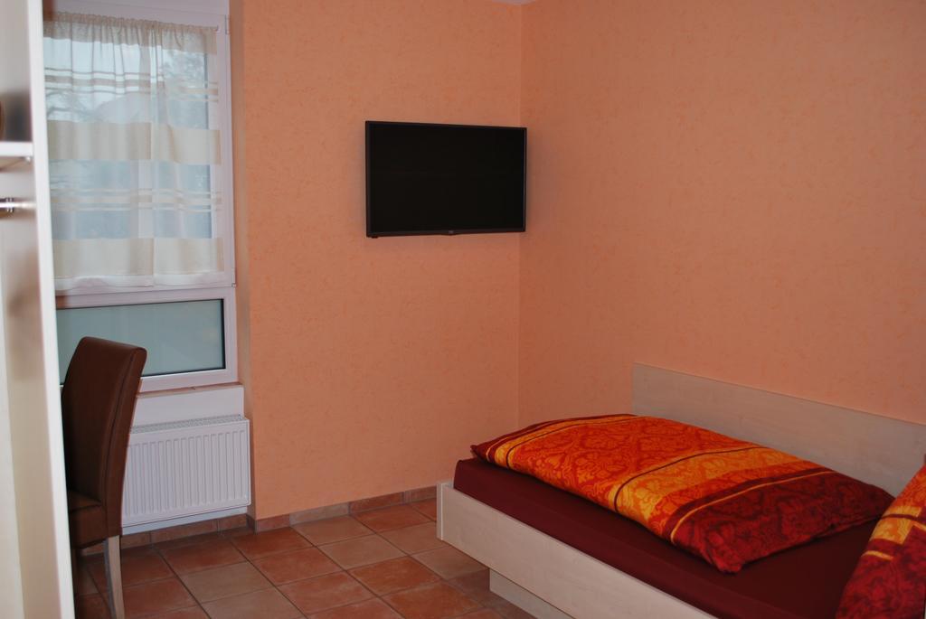 Hotel Gasthof “Goldener Engel” Stockstadt am Main Habitación foto